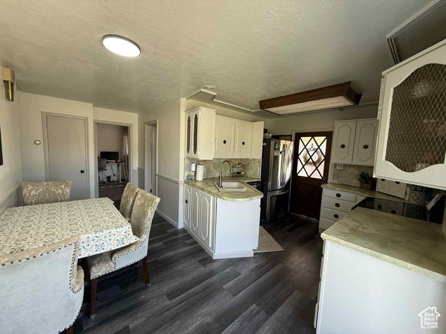 Photo 11 for MLS #2114951 at 556 E 400 North