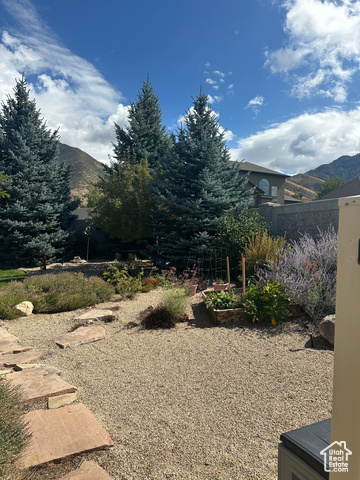 Photo 32 for MLS #2114960 at 607 S Haylie Ln