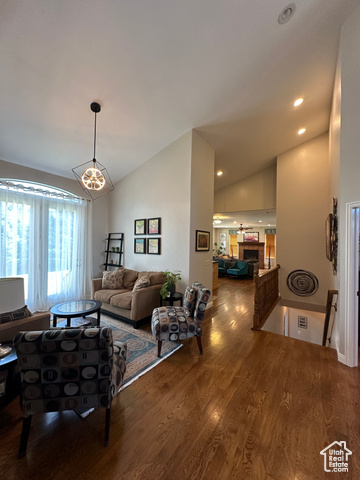 Photo 9 for MLS #2114960 at 607 S Haylie Ln