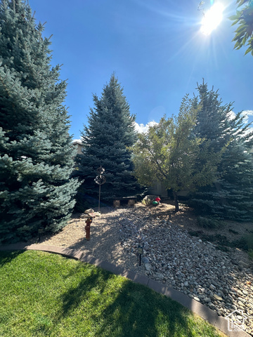 Photo 39 for MLS #2114960 at 607 S Haylie Ln
