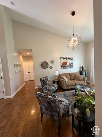 Photo 13 for MLS #2114960 at 607 S Haylie Ln