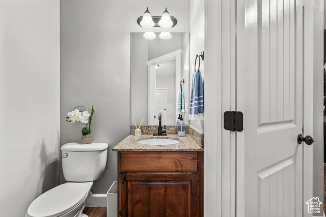 Photo 10 for MLS #2114962 at 1219 N Baycrest Dr