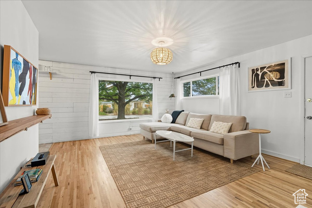 Photo 4 for MLS #2114972 at 6851 S Meadow Dr