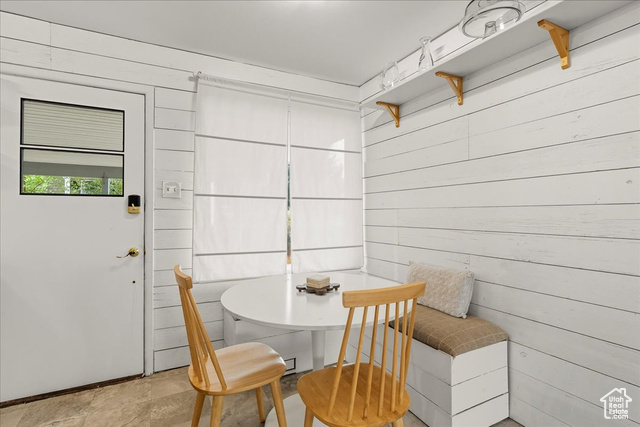 Photo 7 for MLS #2114972 at 6851 S Meadow Dr