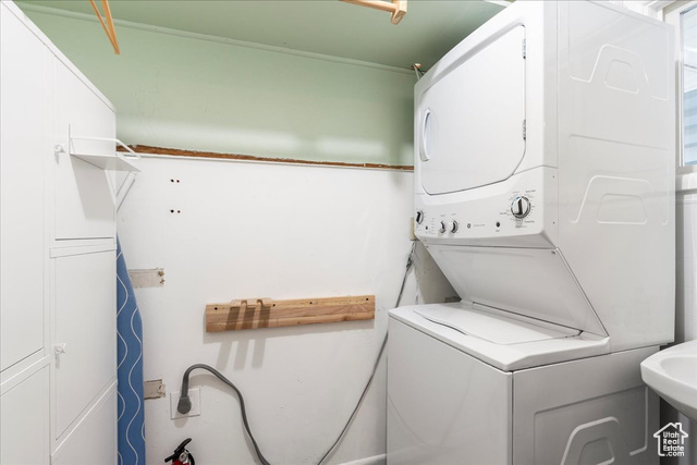 Photo 11 for MLS #2114972 at 6851 S Meadow Dr