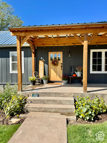 Photo 41 for MLS #2114978 at 255 N Main