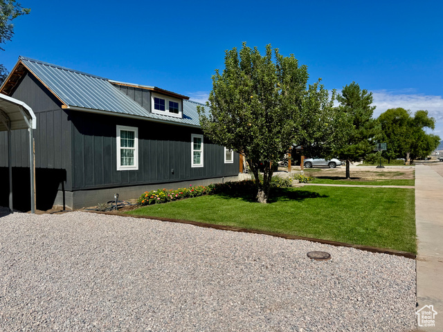 Photo 39 for MLS #2114978 at 255 N Main