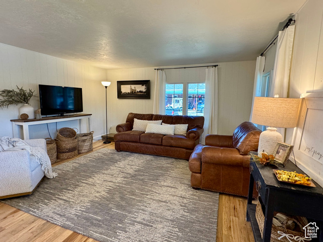 Photo 6 for MLS #2114978 at 255 N Main