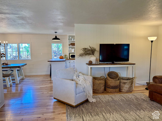 Photo 8 for MLS #2114978 at 255 N Main
