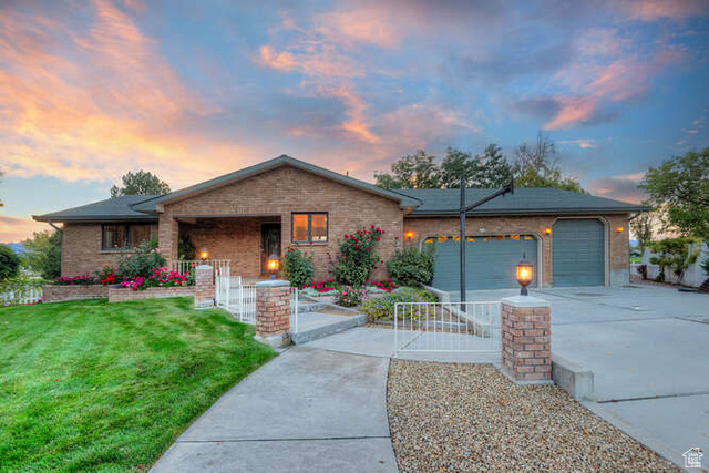 219 COUNTRY CLUB DR, Stansbury Park UT 84074