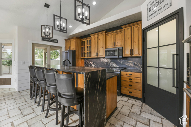 7414 S REGAL HILL DR, West Jordan UT 84081