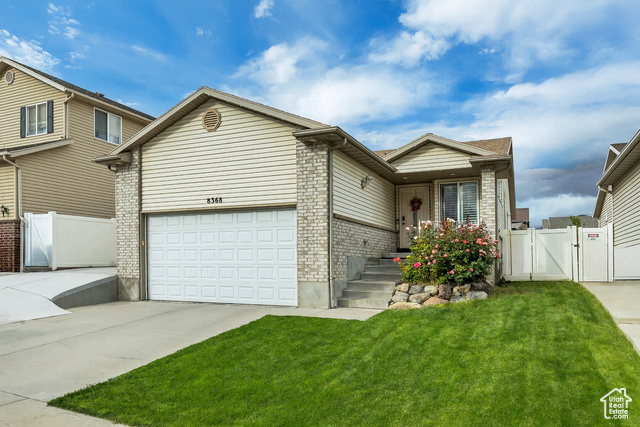 8368 S OAK GATE DR, West Jordan UT 84081