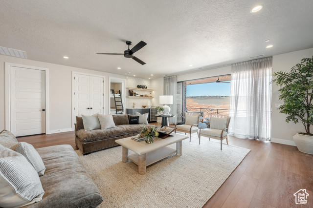 Photo 33 for MLS #2115017 at 1409 Puesta Del Sol Ln #47