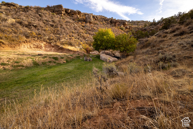 6569 N DRY FORK CYN RD, Vernal UT 84078