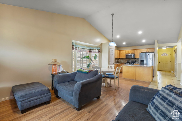 Photo 10 for MLS #2115028 at 8329 S 6430 West