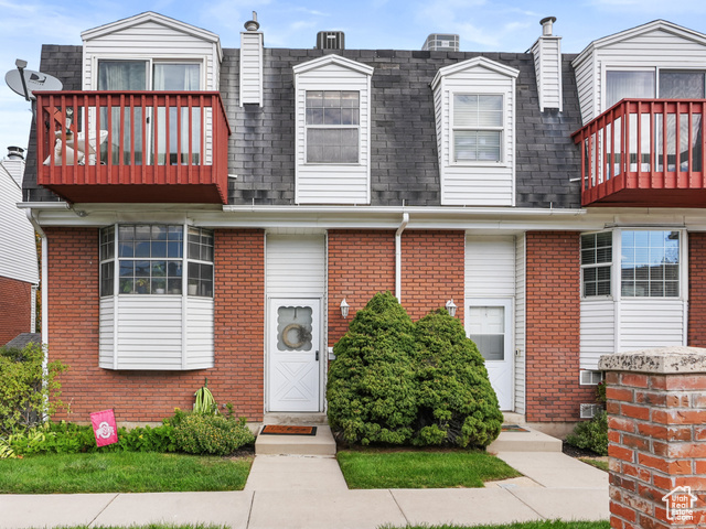 657 E WILLIAMSBURG PARK CIR, Sandy UT 84070