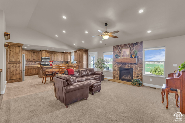 Photo 5 for MLS #2115049 at 4352 W 300 North