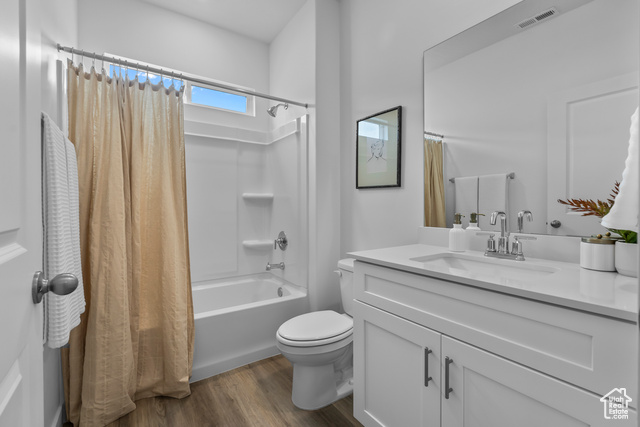 Photo 7 for MLS #2115058 at 1443 S Padre Bay Dr #4081