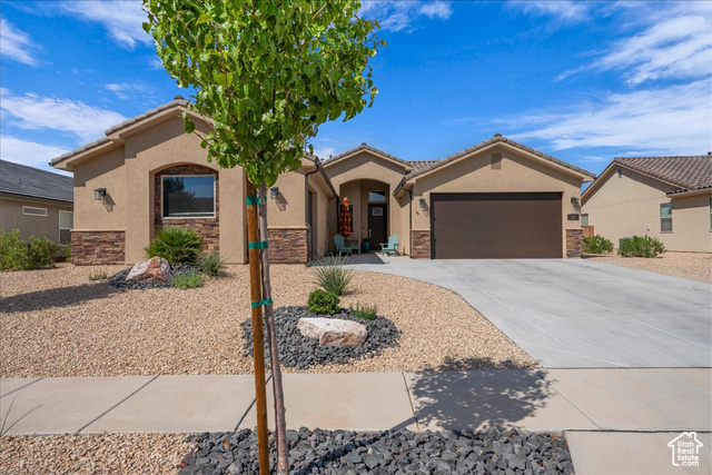 Photo 3 for MLS #2115082 at 599 N Sandy Talus Dr