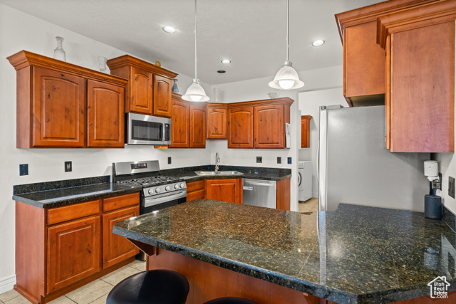 Photo 15 for MLS #2115093 at 2001 W Golden Pond Way