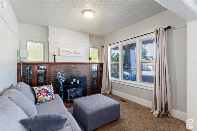 Photo 6 for MLS #2115099 at 1650 Liberty Ave