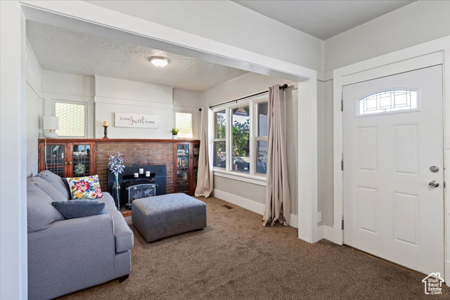 Photo 4 for MLS #2115099 at 1650 Liberty Ave