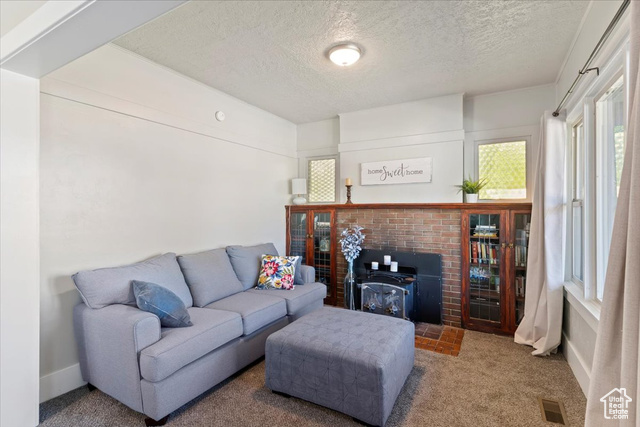 Photo 5 for MLS #2115099 at 1650 Liberty Ave