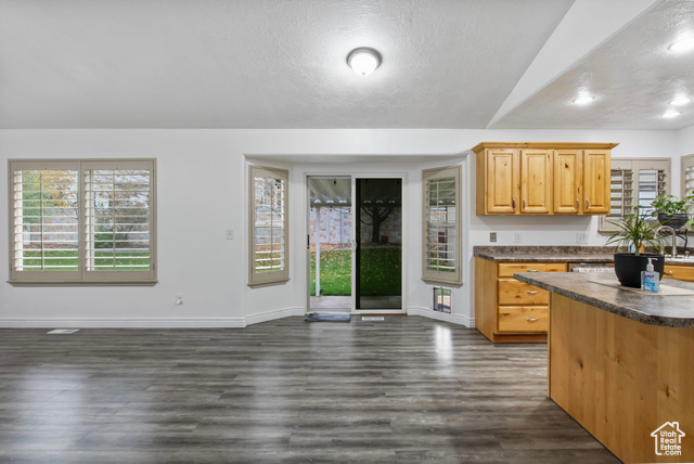 Photo 12 for MLS #2115116 at 9118 S Wisteria Way