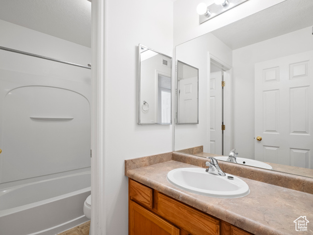 Photo 16 for MLS #2115119 at 2109 Aurora Way #F5