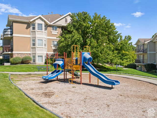 Photo 29 for MLS #2115119 at 2109 Aurora Way #F5