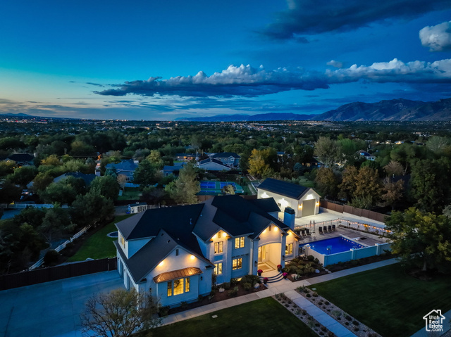 Photo 102 for MLS #2115126 at 983 E Southfork Dr
