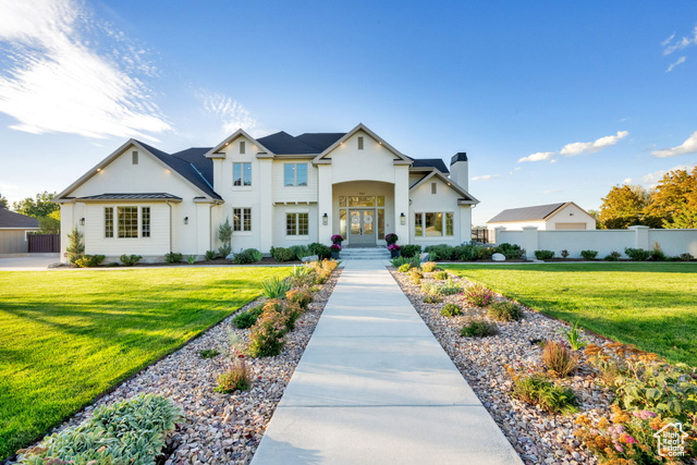 Photo 2 for MLS #2115126 at 983 E Southfork Dr
