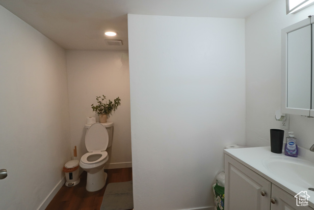 Photo 8 for MLS #2115128 at 340 S 200 East
