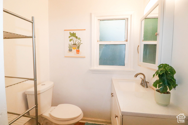 Photo 6 for MLS #2115128 at 340 S 200 East