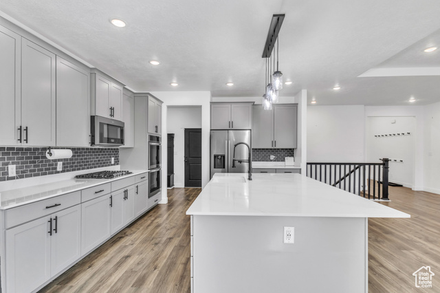 Photo 10 for MLS #2115129 at 674 S Meade St