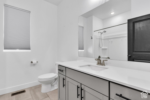 Photo 24 for MLS #2115129 at 674 S Meade St
