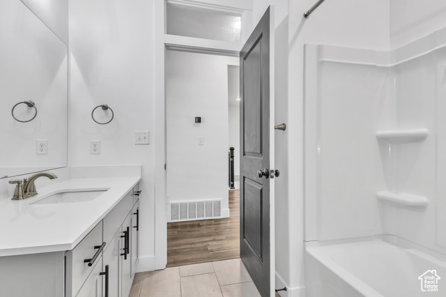 Photo 25 for MLS #2115129 at 674 S Meade St