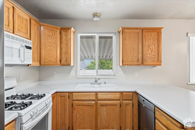 Photo 10 for MLS #2115134 at 4831 S 3475 West