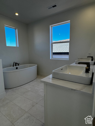 Photo 19 for MLS #2115157 at 2126 N Beargrass Way #79