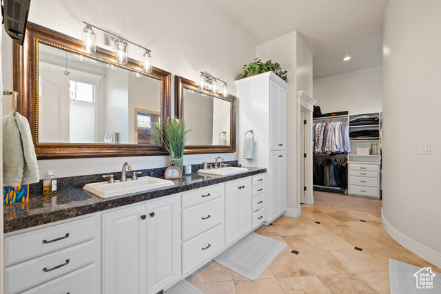 Photo 12 for MLS #2115168 at 3524 Glennwood Cir