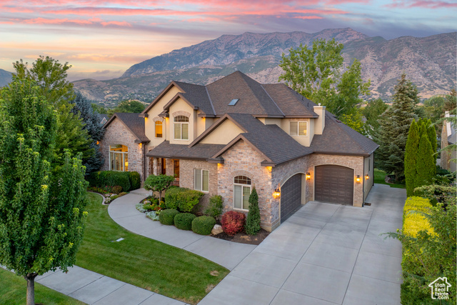 Photo 2 for MLS #2115168 at 3524 Glennwood Cir