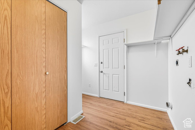 Photo 16 for MLS #2115171 at 2933 S Roundtable Rd