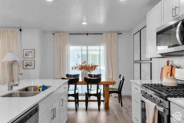 Photo 7 for MLS #2115176 at 1082 E Waterway Ln