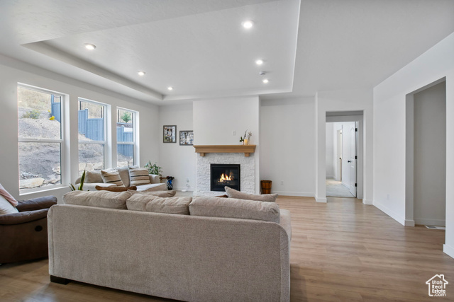 Photo 5 for MLS #2115181 at 6197 N Fox Rd