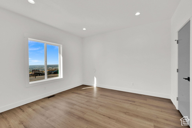 Photo 12 for MLS #2115182 at 710 E Mountain Road