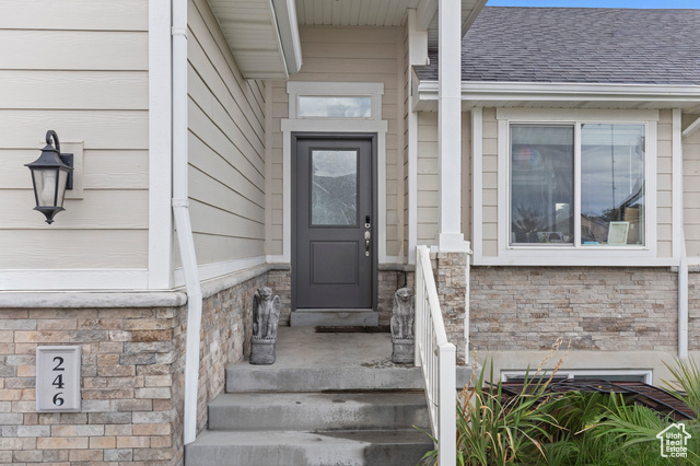 Photo 3 for MLS #2115183 at 2467 W 3375 South