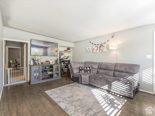 Photo 5 for MLS #2115185 at 1443 N 200 West