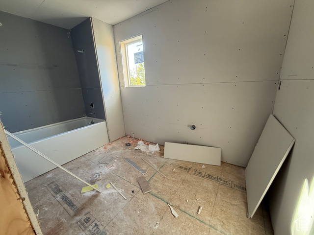 Photo 10 for MLS #2115191 at 1363 W 425 South