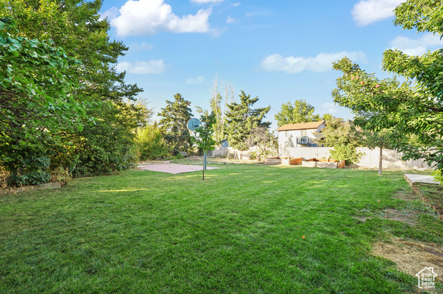 Photo 17 for MLS #2115193 at 6352 S Moki Cir