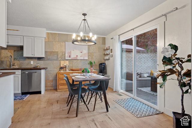 Photo 7 for MLS #2115211 at 3477 Brookside Dr